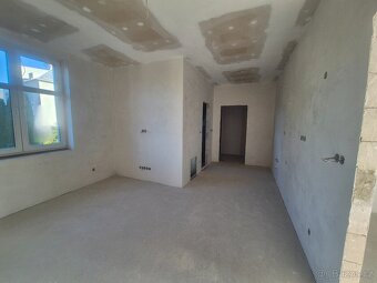 Bytový dům 6 bytu 3 garáže Ostrava - 7