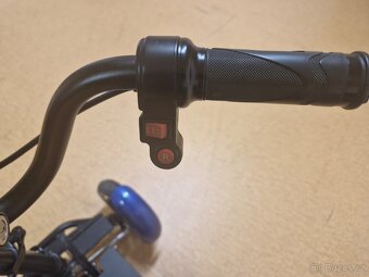 Prodám elektrický skútr - 7