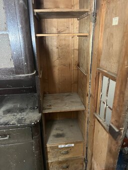 Stará skříň k renovaci - 7