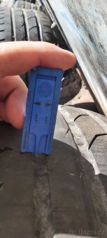 Alu kola 5x100 r15 orig.Škoda s pneu 195/55R15 - 7
