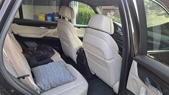 BMW X5 F15 3.0D.R.V.2014,7 MÍST, ČR,PO SERVISETOP - 7