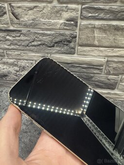 iPhone 15 128GB Yellow, baterie 84% - 7