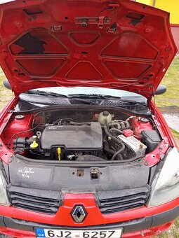 Renault clio - 7