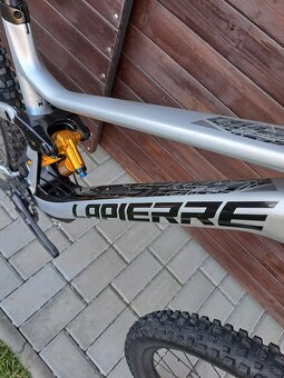 Zánovní v top stavu enduro Lapierre Spicy 7.9 / velikost M - - 7