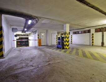 Prodám 2x garážové stání, 26 m2, Loosova, Brno-Lesná - 7