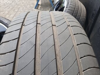 Alu kola vw 5x112 r18 7,5j et51 pneu 225/40/18 - 7