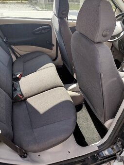Fiat Punto 1.2 8V - 7