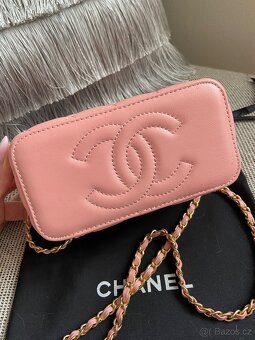 Kabelka Chanel Vanity z kůže, růžová se zlatými komponenty - 7