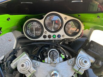 Kawasaki ZX 600 F Ninja - 7