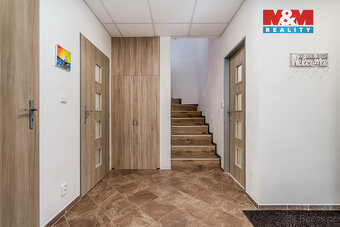 Prodej rodinného domu 5+1, 1205 m², Černá u Bohdanče - 7