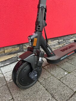 Elektrická koloběžka Ducati PRO-II EVO - 7