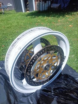 Přední kolo Kawasaki - 7