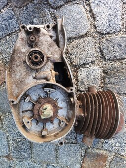Motor ČZ 125 T - 7