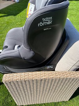 Autosedačka Britax Romer Dualfix M I-size 2023 - 7