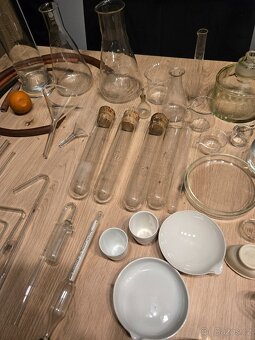 Laboratorní retro skleněná sada - 7