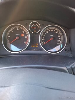 Opel Astra 1,7cdti R.v. 2007 hatchback - 7