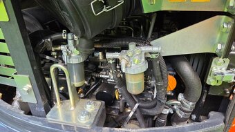 Prodám bagr Hitachi ZX26U-6, rok 2024, hydraulický upínač - 7