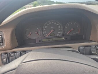 Volvo V70 2.4T AWD Cross Country XC70 7 místné - 7