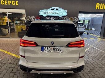 BMW X5 xDrive 40i M paket Vzduch ČR - 7