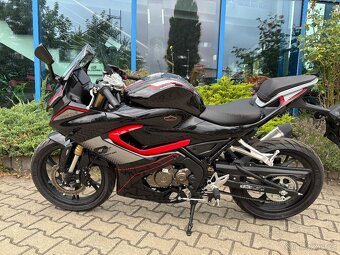 QJ MOTOR SRK 125R 2025 800km - 7