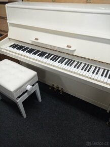 Bílé piano, pianino, klavír Petrof - 7