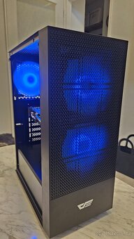 Xeon 1240 V3 (i7 4770) | RX 570 8GB | 16 GB RAM | SSD+HDD - 7