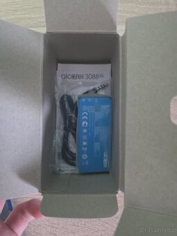 Mobilní tlačítkový telefon Alcatel 3088x - 7