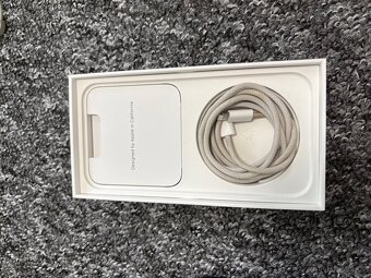 Prodám iPhone 13 256 GB - 7