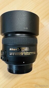 Nikon s objektivy a příslušenstvím - 7