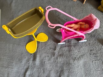 Barbie a prislusenstvi - 7