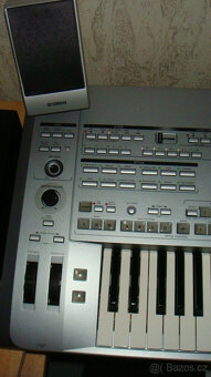 Yamaha Tyros 5 61 v dobrém, dobře udržovaném stavu. - 7