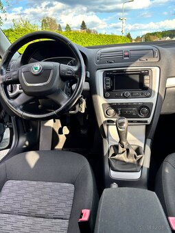 Škoda Octavia 2 facelift - 1.6Tdi - 7