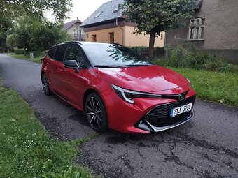 Prodám Toyota Corolla ST GR sport 2.0 146 kw hybrid - 7