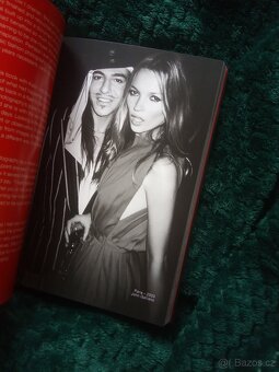 KATE MOSS BIO - 7