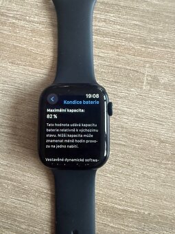 Apple Watch Series 7 45mm (GPS + Cellular) z hliníku - 7
