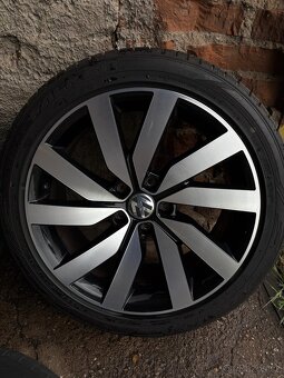 Alu Marseille VW Sharan 7,5J x 18 ET35 7N0601025P - 7