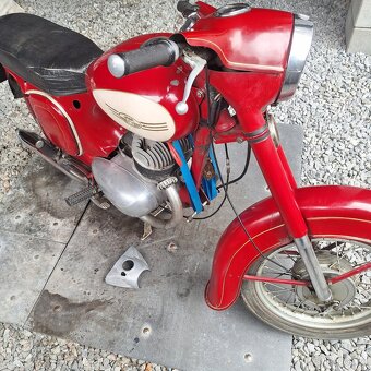 Jawa panelka 350 - 7
