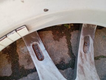 ALU Kola Kia Venga 5x114,3 R15 - 7
