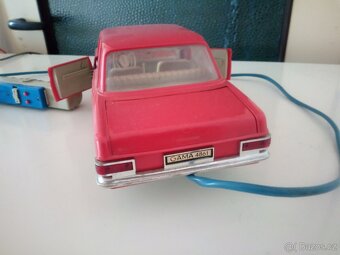 STARÁ HRAČKA NA BOWDEN S OVLADAČEM MERCEDES - 7