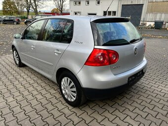 Volkswagen Golf 1.6 MPi - 7