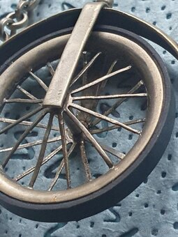 Šatlen ke kapesním hodinkám - Nevídaná kuriozita - 7