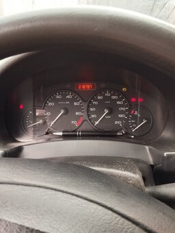 Citroen Berlingo 1, 4 dvoumístný - 7