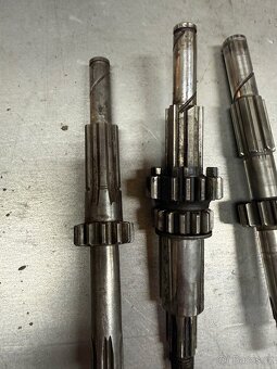 Jawa/Čz - díly převodovek 16x - 7