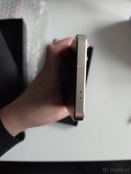 Samsung Galaxy S24, 8/256GB, Amber Yellow, stav jako nový - 7