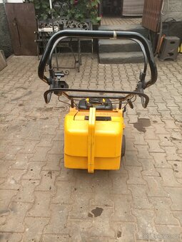 Zahradní sekačka - 7