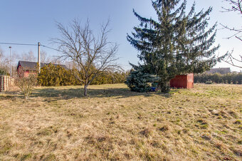 Prodej stavebního pozemku 1300 m2 v obci Záryby. - 7