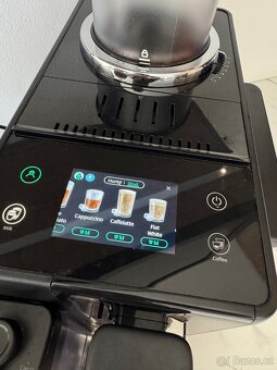 Kávovar De’Longhi Rivelia - 7