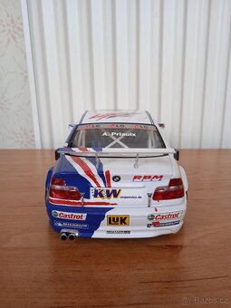 AUTOART 1/18 - 7
