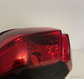 Zadní světlo Yamaha FZ1 - 7