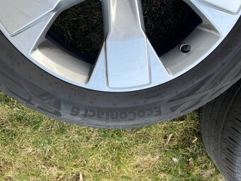 Originální alu kola Volvo XC40 R18 letní sada - 7